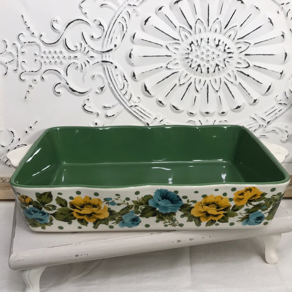 Pioneer Woman baking pan shadow Rose